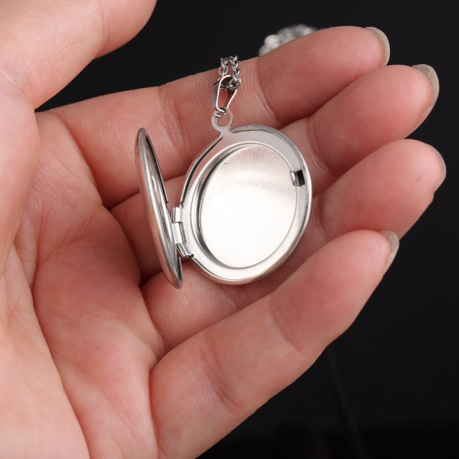 BUY 1 GET 1 FREEšLocket Necklace with Photo ā¢ Engraved Oval Necklace ā¢ Memorial Jewelry ā¢ Mother's Day Gift