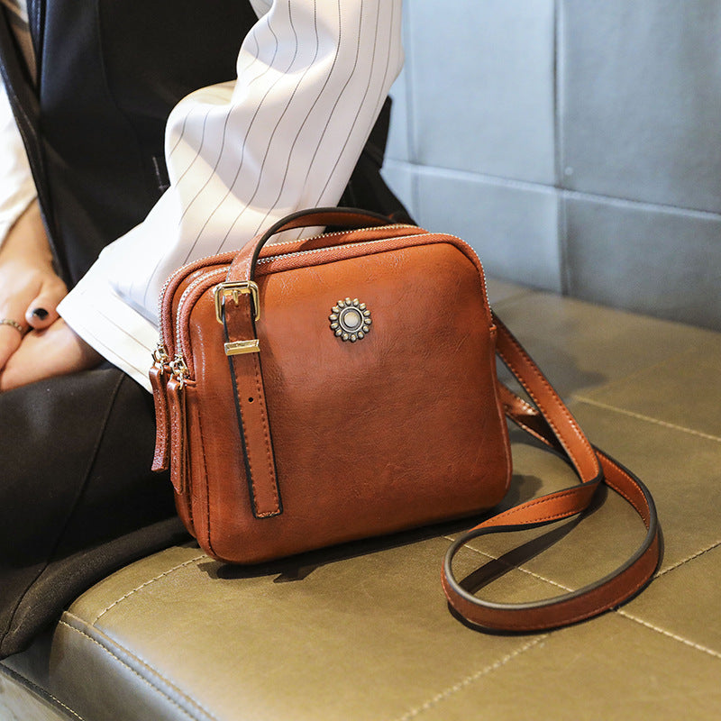 🔥Last Day Discount 70% Double Zipper Oil Wax Leather Bag