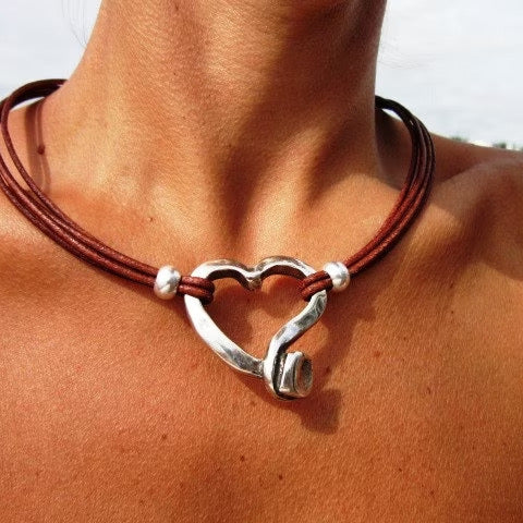 🔥Last Day 49 % off - Sofomemory©Handmade Love Horseshoe Nail Necklace