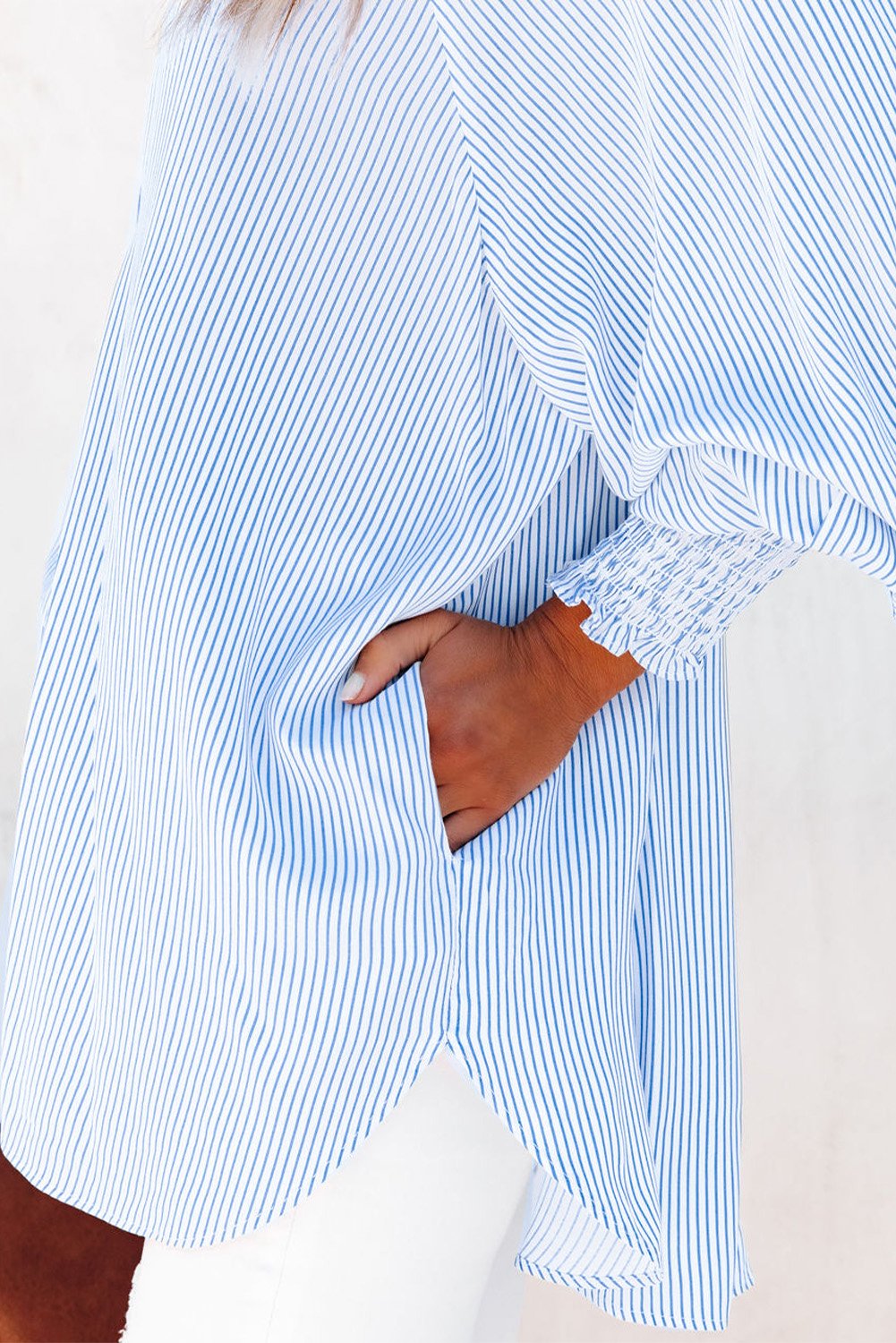 💥Mid-length smocked shirt with striped lapel and oversized drawdown sleeves
