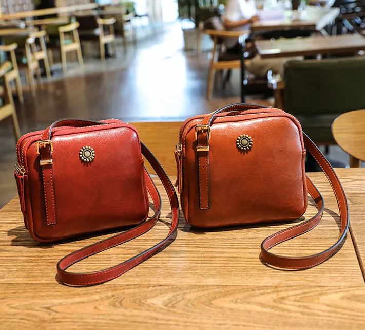 🔥Last Day Discount 70% Double Zipper Oil Wax Leather Bag