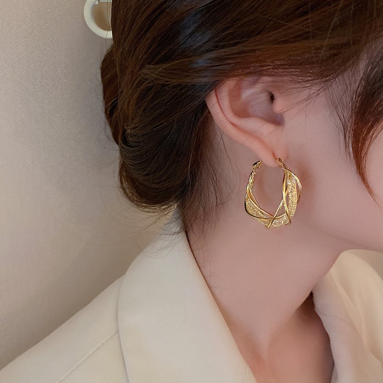 BUY 1 GET 1 FREE🔥🎁2023-Christmas Hot Sale🎁 49% OFF🔥 - Fashion Twist Earrings